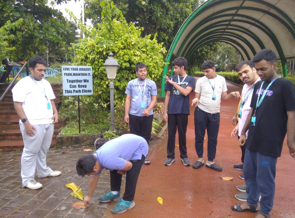 12a645fb-0c47-43bf-9e27-b28c19d5f553