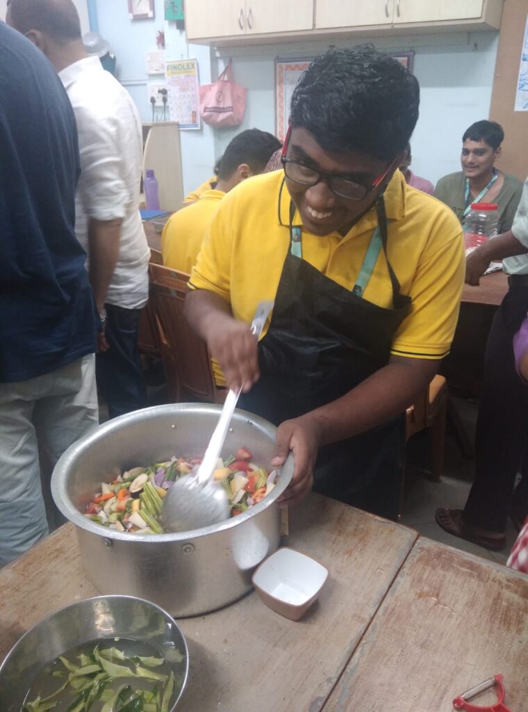 7cc069be-131b-482d-8693-5c94e7ca79fc (1)