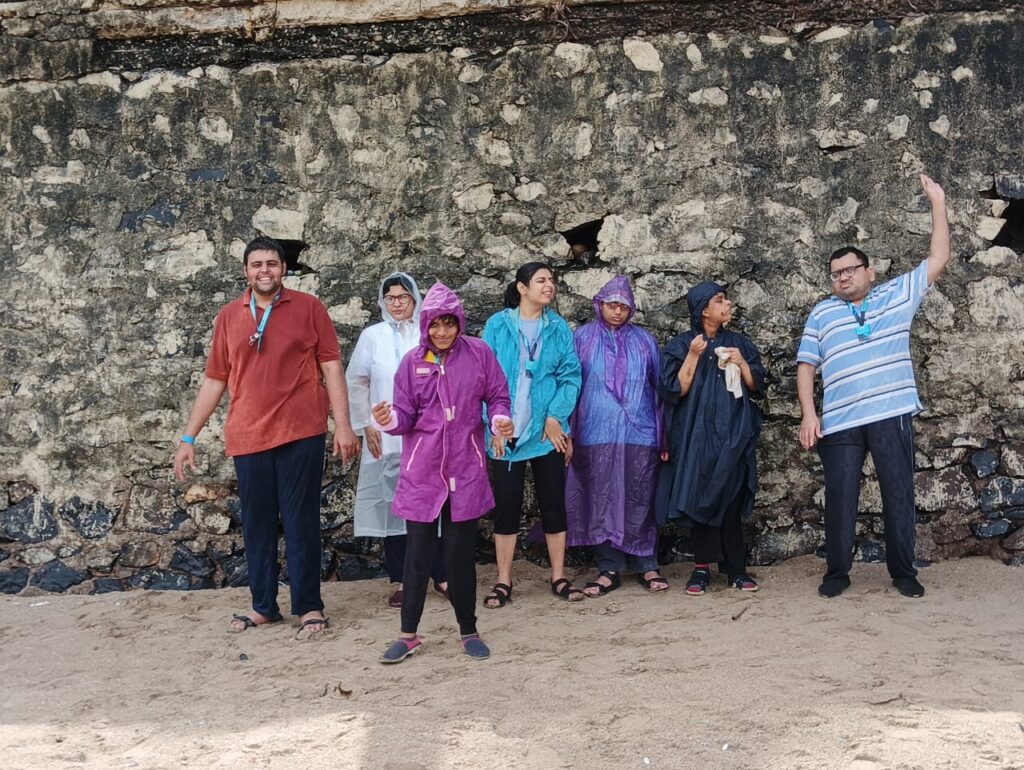 9833b9a7-ba0f-4394-a857-43a88db3f953